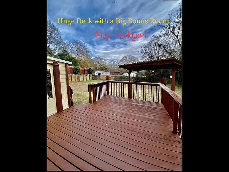6112 Potomac Cir — Photo 35