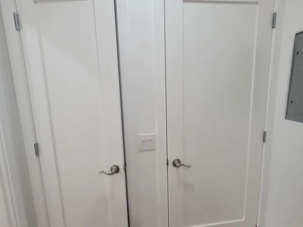 2041 Strauss Street image 29 of 40