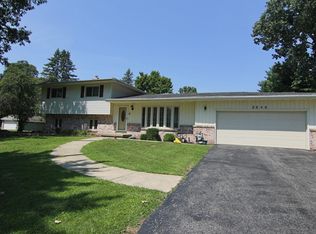 2648 Consear Rd, Lambertville, MI 48144