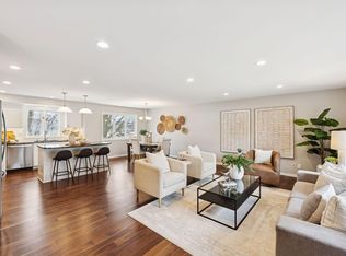 4321 Lancelot Dr, Minnetonka, MN 55345