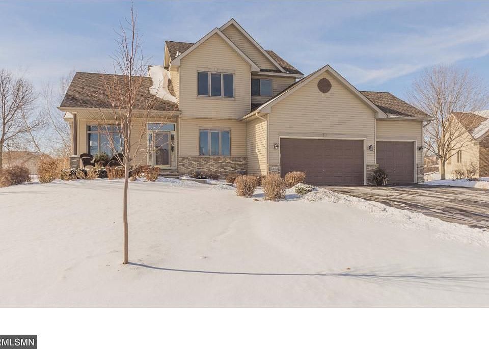 1st image of 23630 Carmen Ct