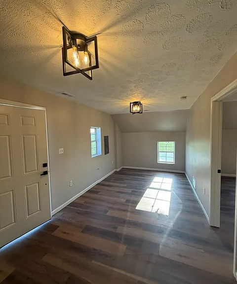 13961 S Main St #B — Photo 10
