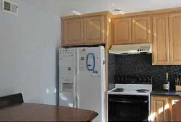 4th image of 1572 Hearthstone Dr