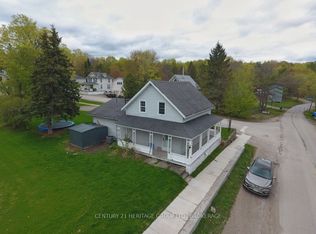 4 Water St, Rideau Lakes, ON K0G1V0