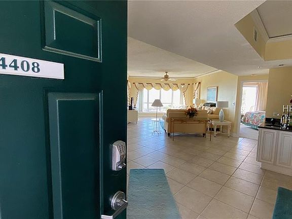 3rd image of 51 Ocean Ln APT 4408