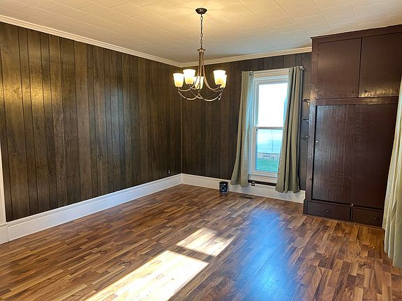 4th image of 638 W Ringold St
