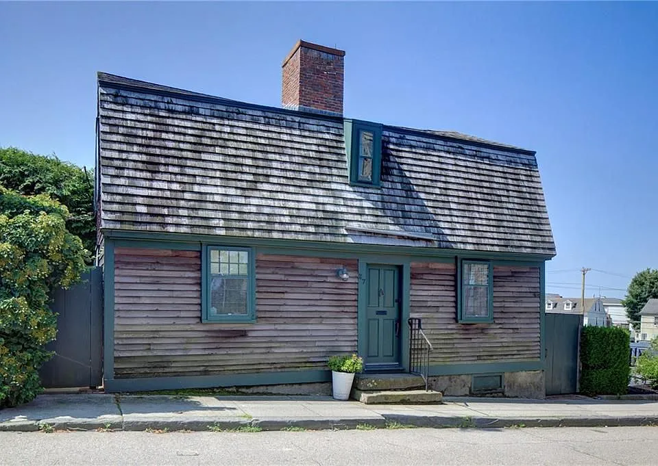 27 William St