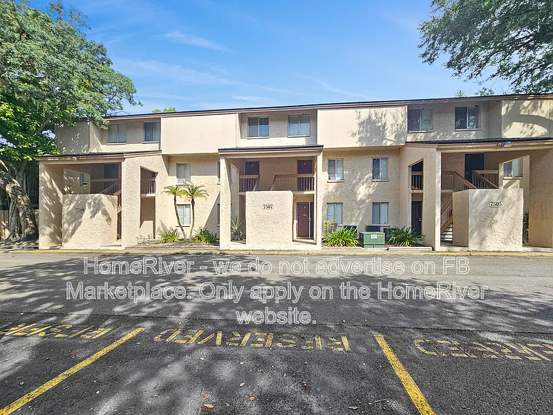 2 bed, 2.0 bath, 1074 sqft, $1,395 — Photo 2