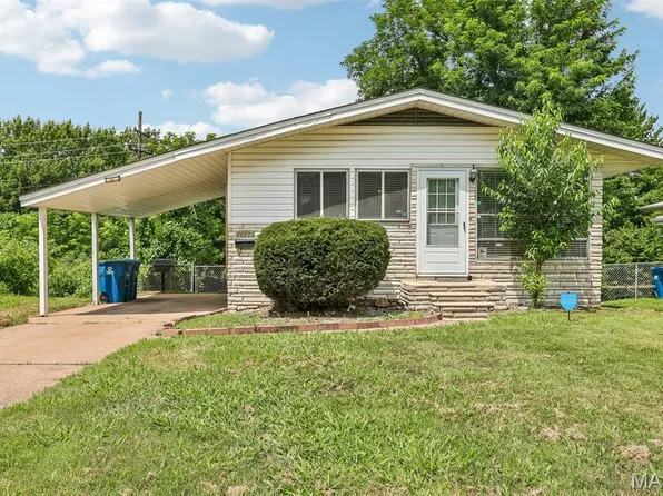 10205 Gourock Dr, Saint Louis, MO 63137