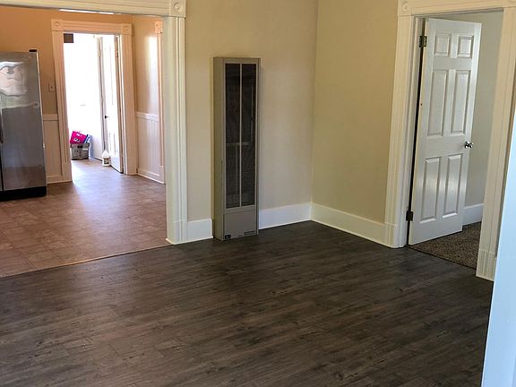 3rd image of 1045 Georgia St