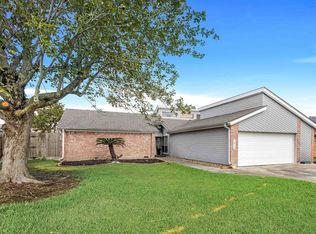 1912 Avenue J, Nederland, TX 77627