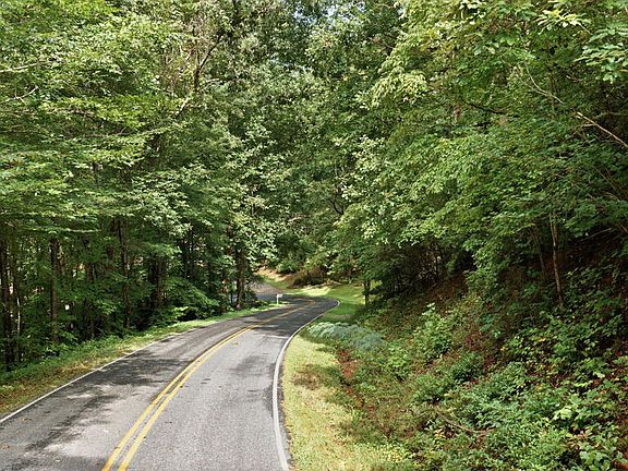 5th image of 901 Allison Watts Rd