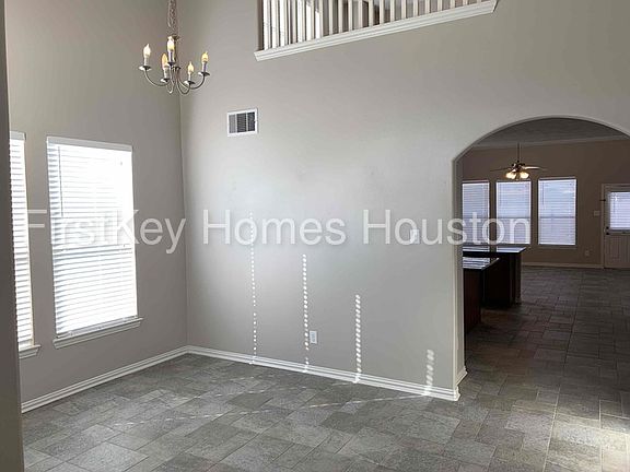 3rd image of 19326 Sagebrush Valley Ln