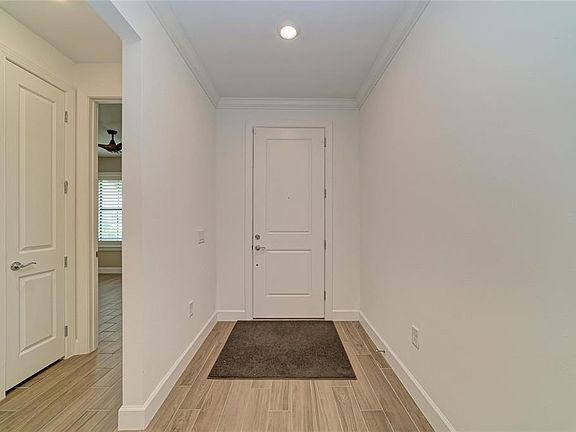 4th image of 16341 HIDDEN OAK LOOP