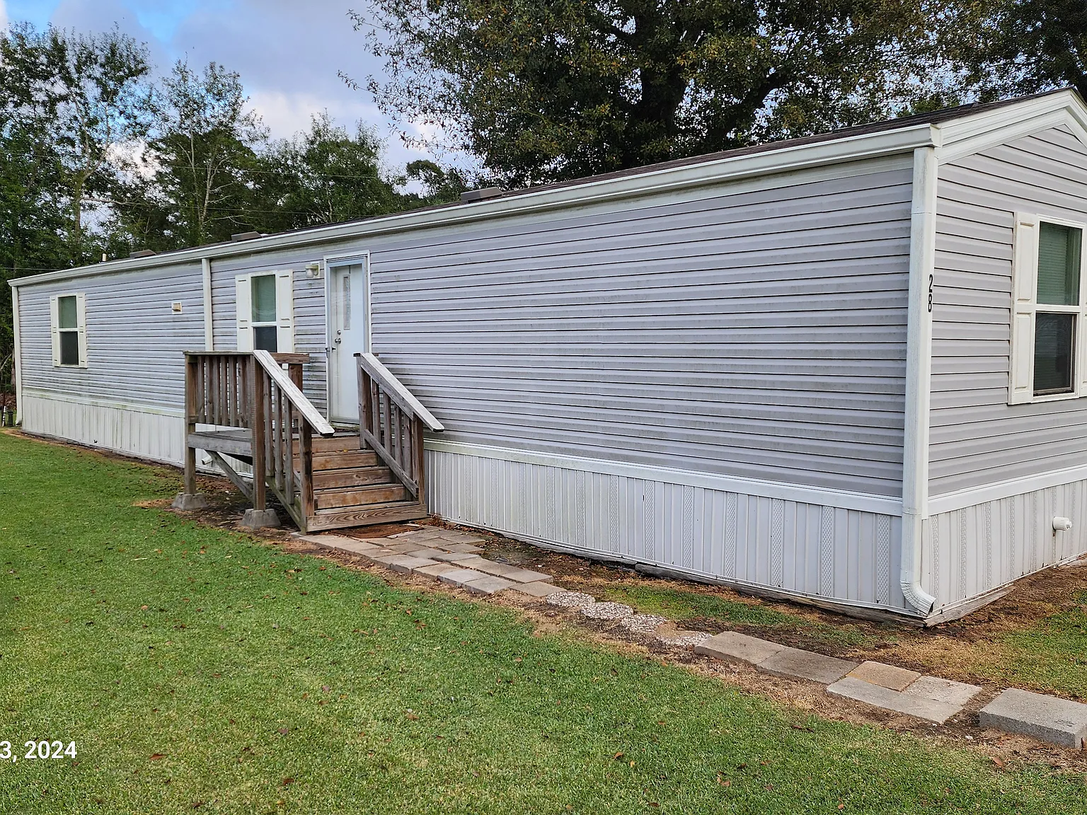 3 bed, 1064 sqft, $1,100 — Photo 1