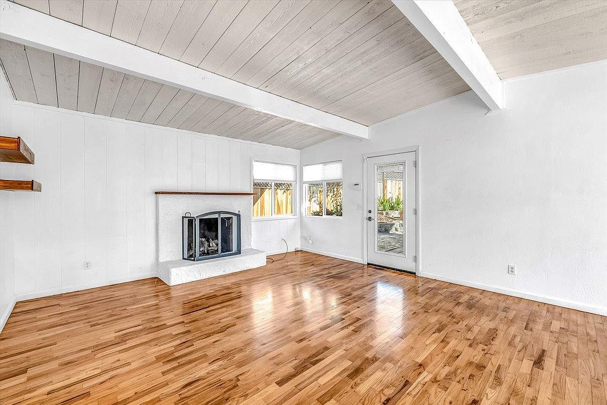 Pacific Grove, CA 93950