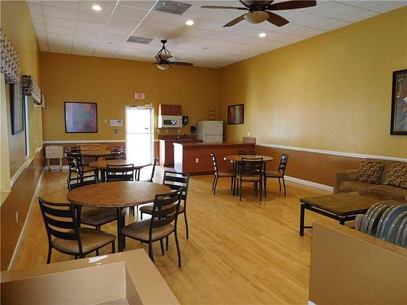 5th image of 7342 Pinewalk Dr S #Townhouse 56-12