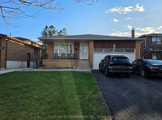 23 Malcolm Cres, Brampton, ON L6S 3C7