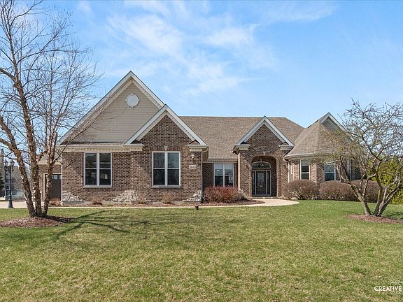 3rd image of 5643 Schmidt Ln