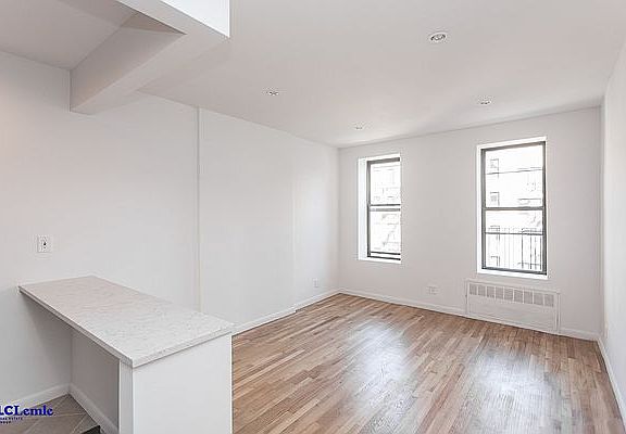2nd image of 1371 1st Ave APT 5FN
