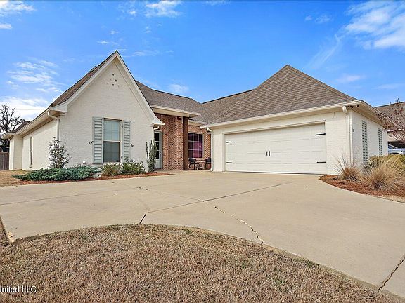 2nd image of 127 Camden Lake Dr