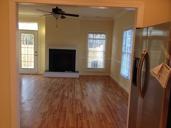 4th image of 21802 Westminster Pl