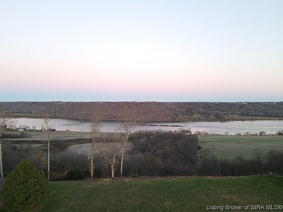 5th image of 3155 S River Bluff Drive