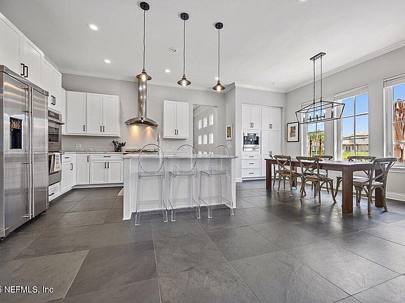 3rd image of 4537 CARRARA CT. Court