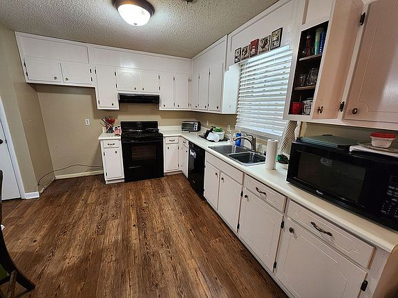 5th image of 1044 Sharpsburg Dr SE