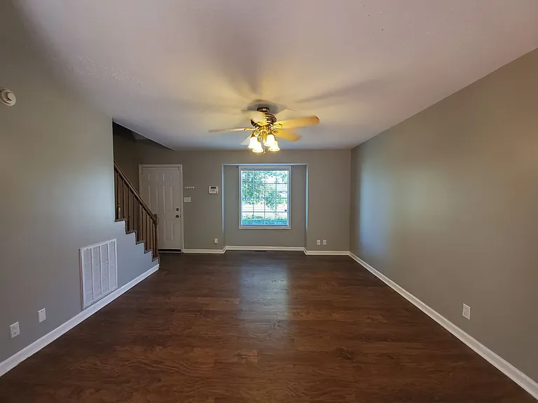 3406 Oak Lawn Dr — Photo 3