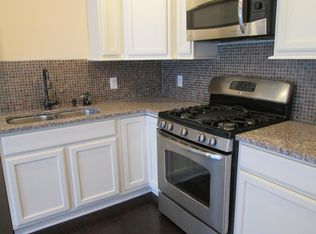 19 Summit Ct, Annandale, NJ 08801