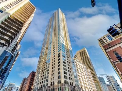 33 W Ontario St APT 30G, Chicago, IL, 60654