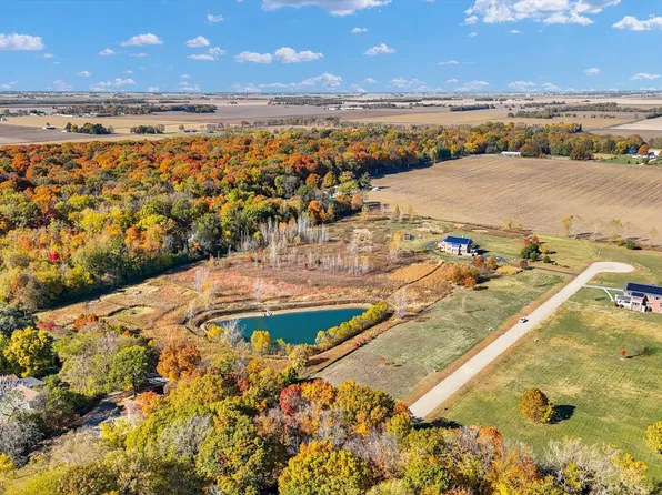 3002 N Brickhouses Rd, Urbana, IL 61802