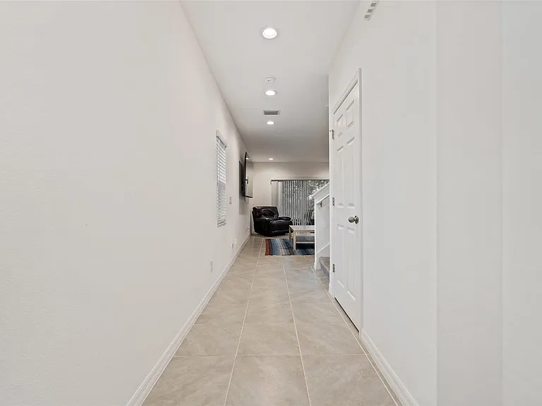156 Glass Onion Dr — Photo 5
