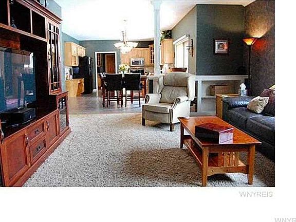 5th image of 9628 Carmelo Ct
