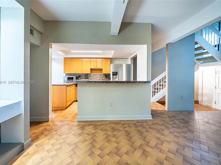 19212 NE 25th Ave #283D — Photo 7