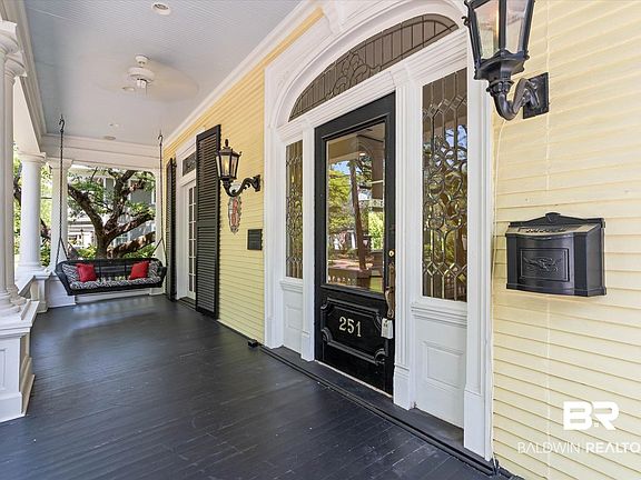 2nd image of 251 S Georgia Ave