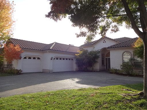 2nd image of 2006 Blackheath Ln