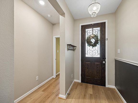 5th image of 39200 Canyonville Ct