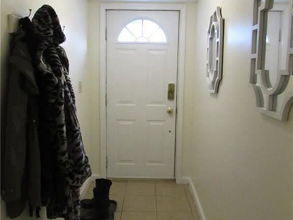 3rd image of 4787 Black Oak Dr