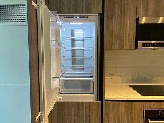 3rd image of 127 Broadway Ave #2103