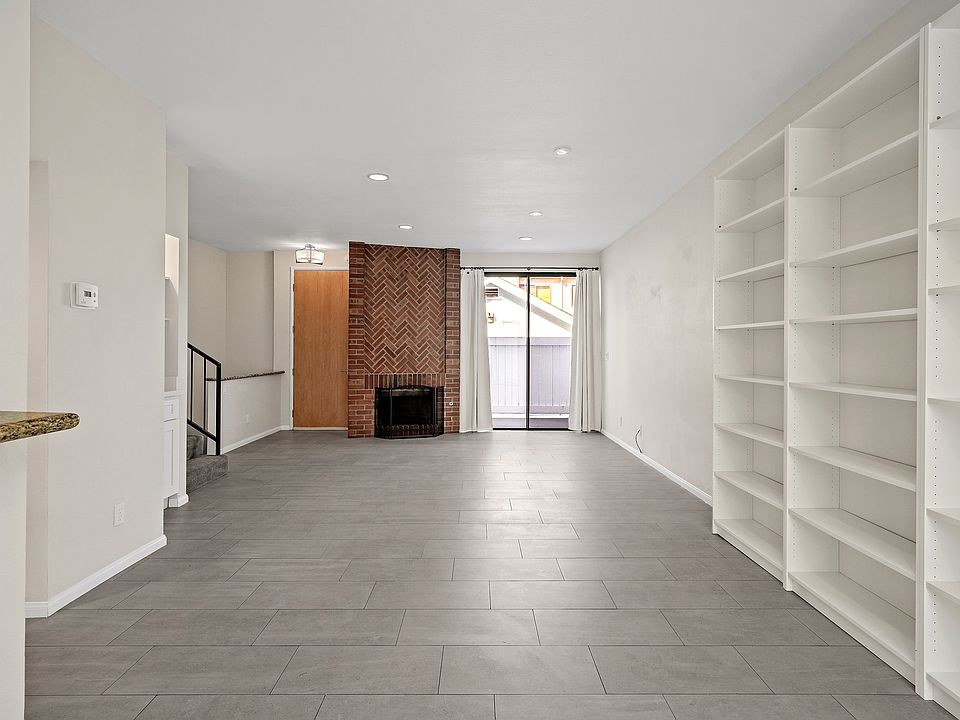 1st image of 1429 26th St Unit 14