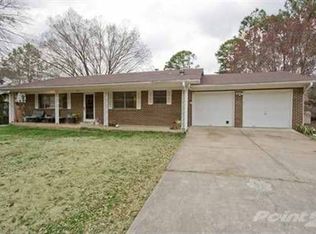 6904 Lucerne Dr, Little Rock, AR 72205