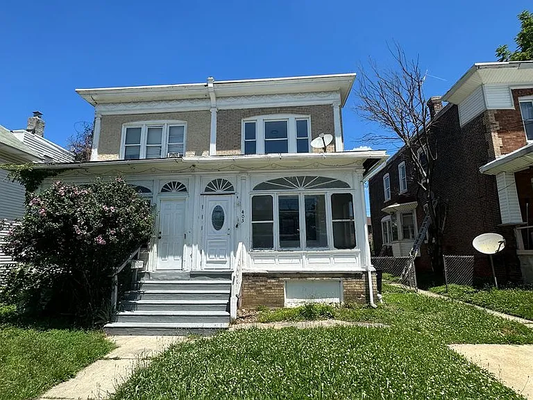 405 Colwyn Ave — Photo 2