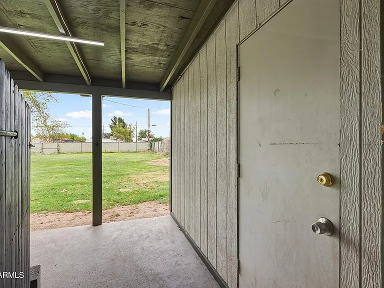 1620 W Roeser Rd — Photo 30