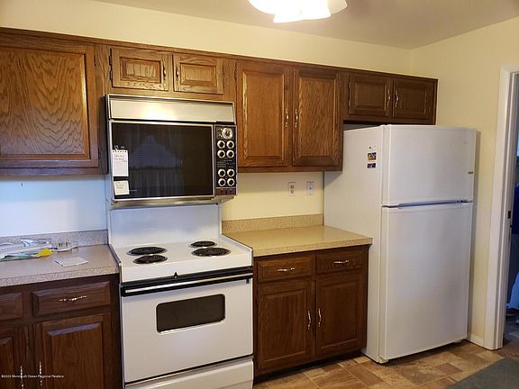 4th image of 590A Burtons Ct