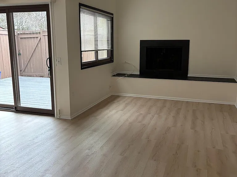 11244 Snowflake Ct #B — Photo 2