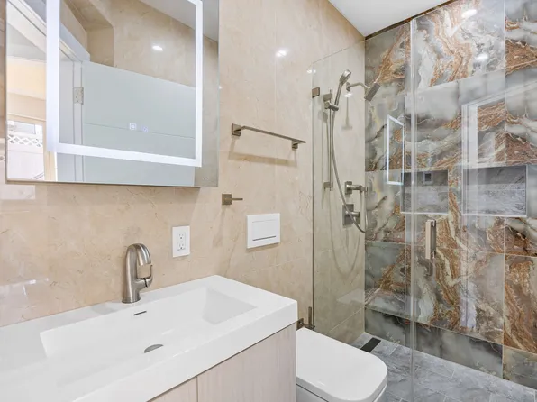 139 Highland Avenue image 9 of 26