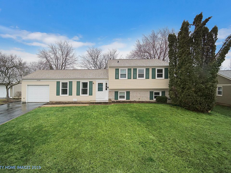 1st image of 1135 Roslyn Ln