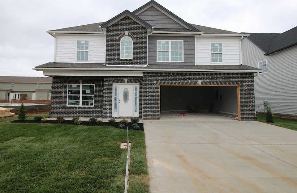 1st image of 410 Autumn Dr
